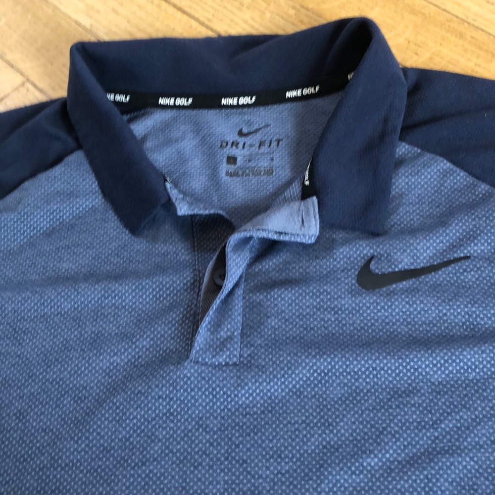 Nike Golf  Dri-Fit shirt sleeved shirt